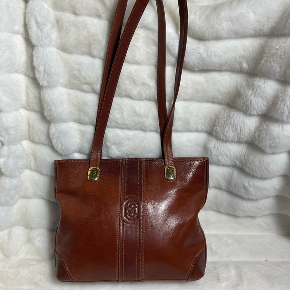 Marino Orlandi Handbags - Marino Orlandi Vintage Leather brown Medium shoulder bag with gold tone accents